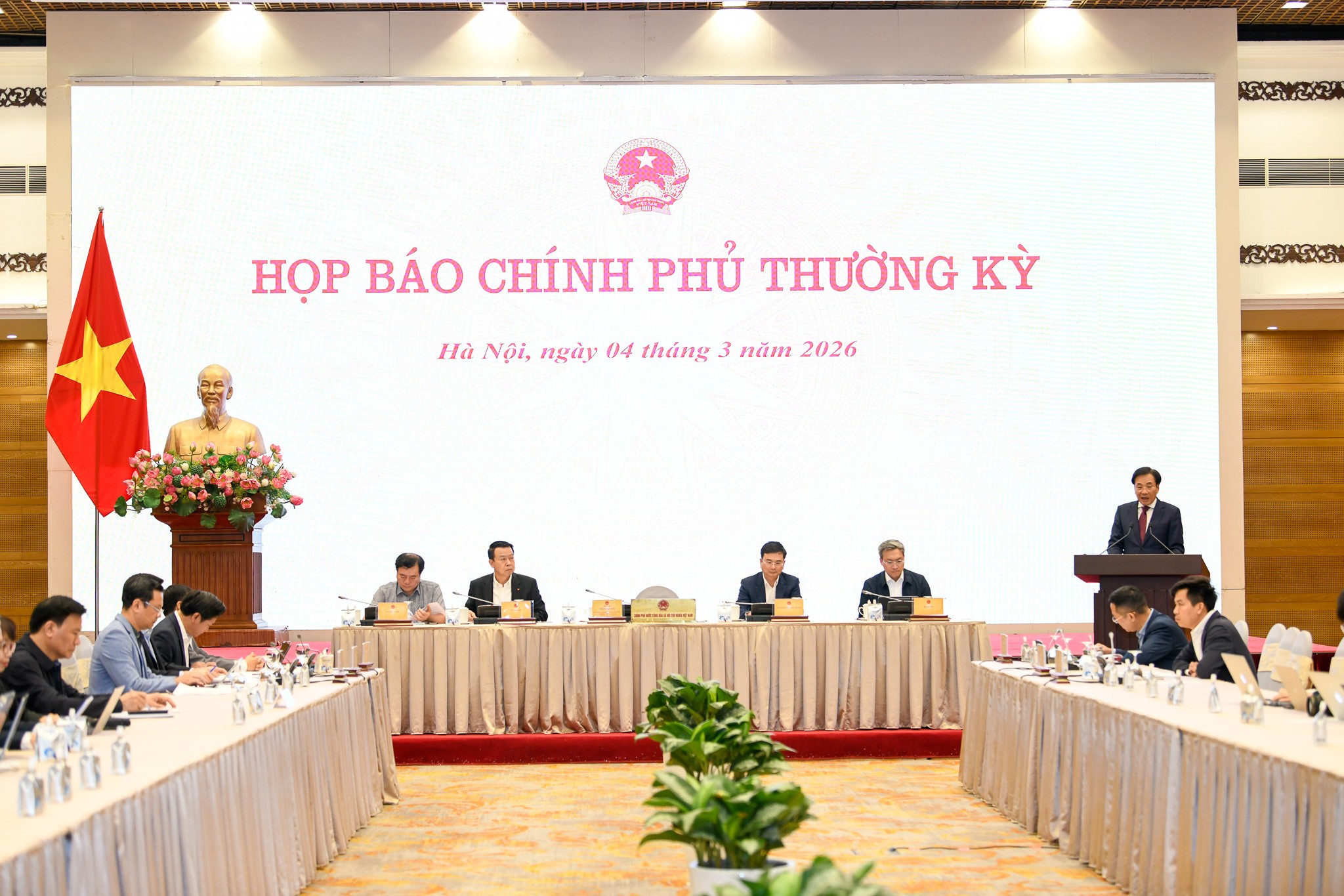 Credit growth remains positive from beginning of the year