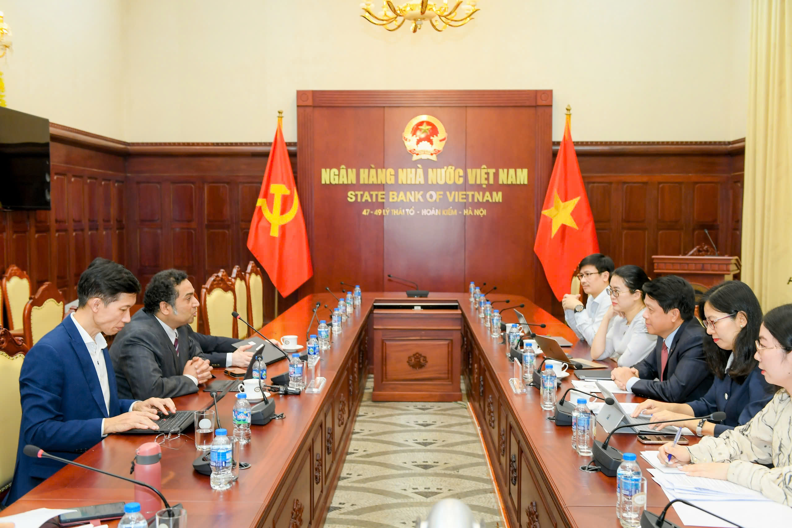 Phó Thống đốc Phạm Tiến Dũng tiếp và làm việc với Đoàn công tác Ngân hàng Thế giới (WB)