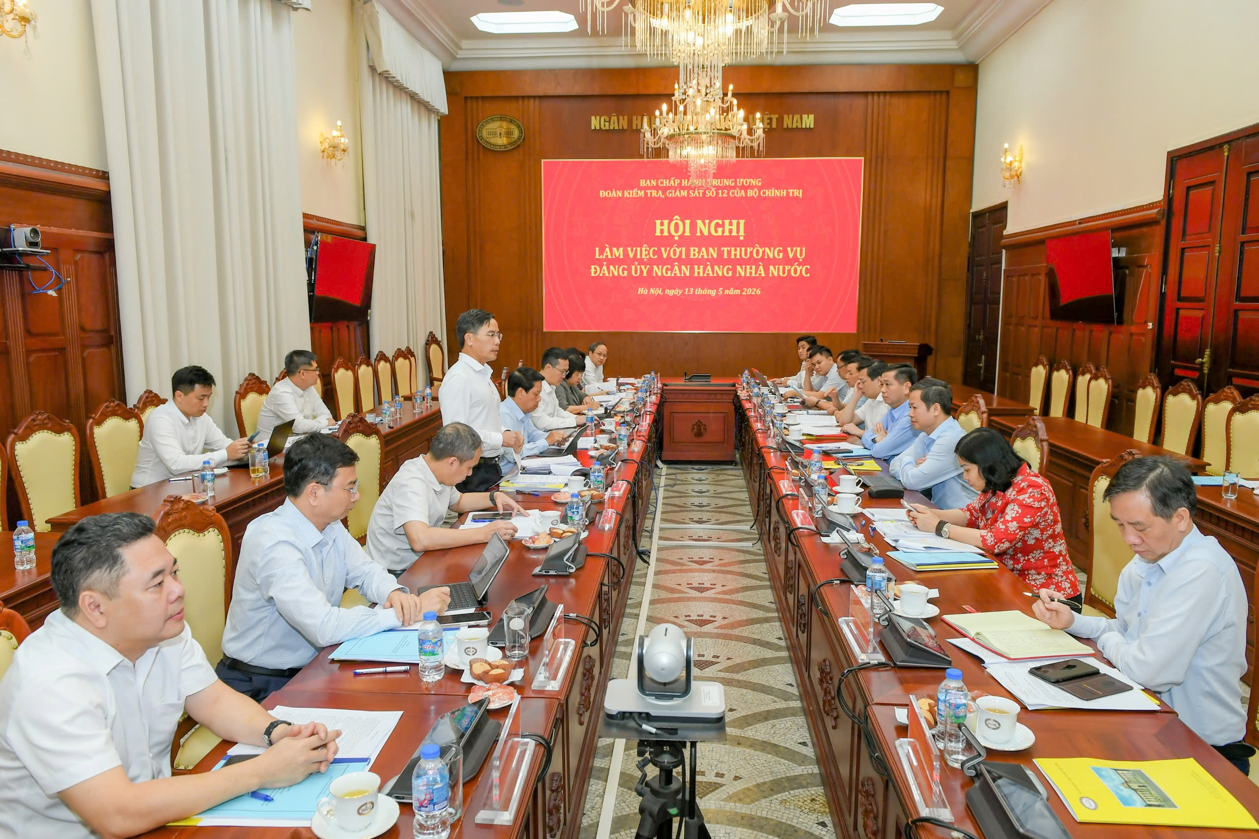 Hình nhỏ