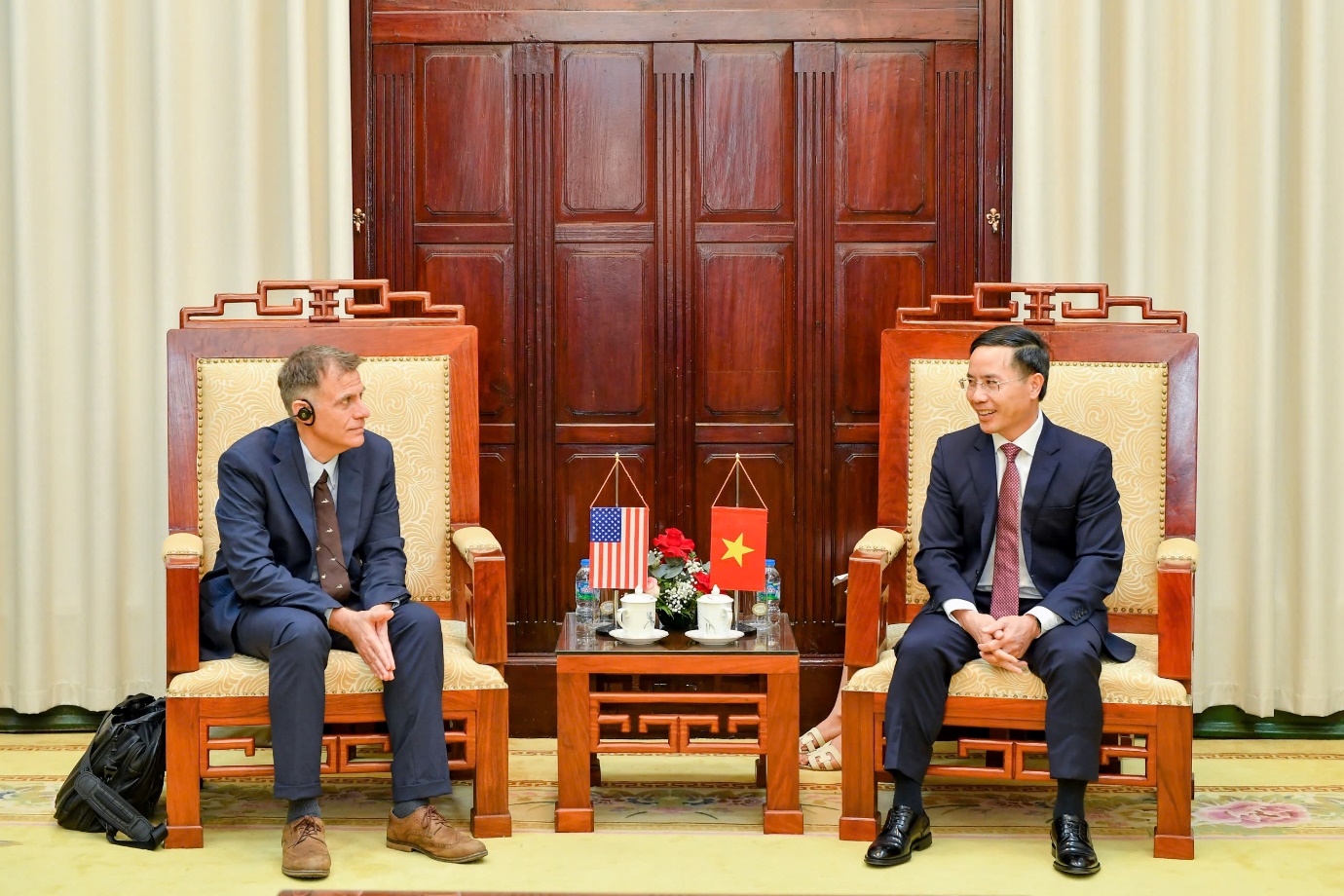 Hình nhỏ