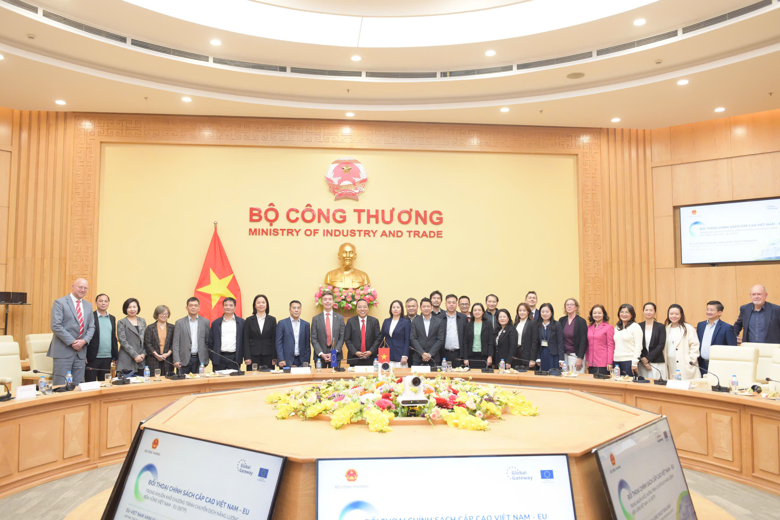 Đoàn NHNN tham gia đối thoại chính sách cấp cao thường niên Việt Nam – EU