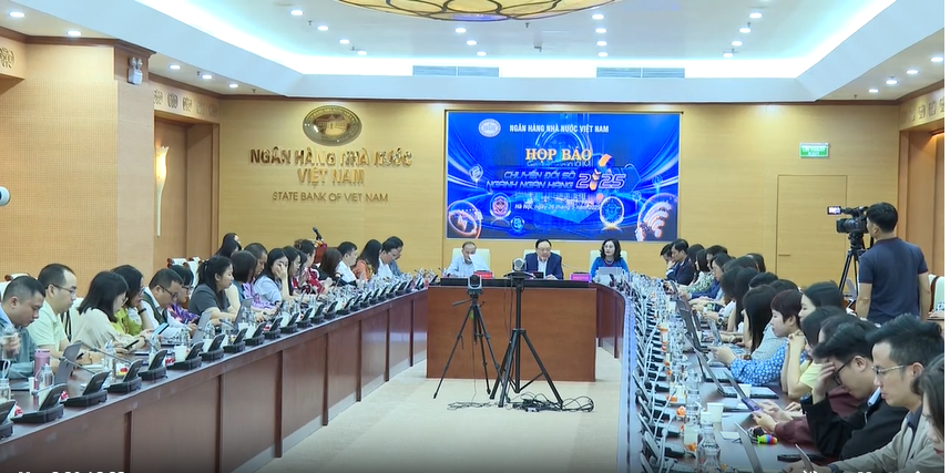 Công bố sự kiện “Chuyển đổi số ngành Ngân hàng năm 2025”