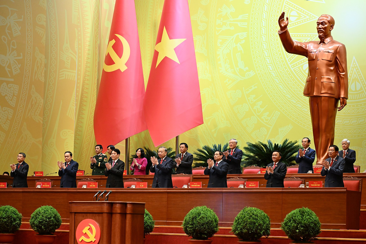 Văn kiện Đại hội XIV: “Ngọn đuốc soi đường”, “cẩm nang hành động” cho toàn Đảng, toàn dân, toàn quân ta