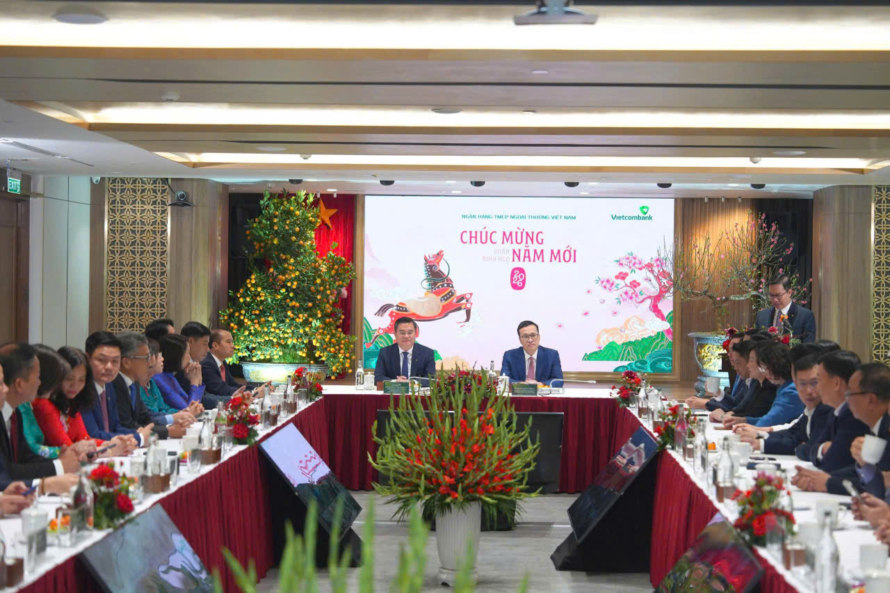 Toàn cảnh buổi thăm và làm việc của Phó Thống đốc Phạm Quang Dũng tại Vietcombank
