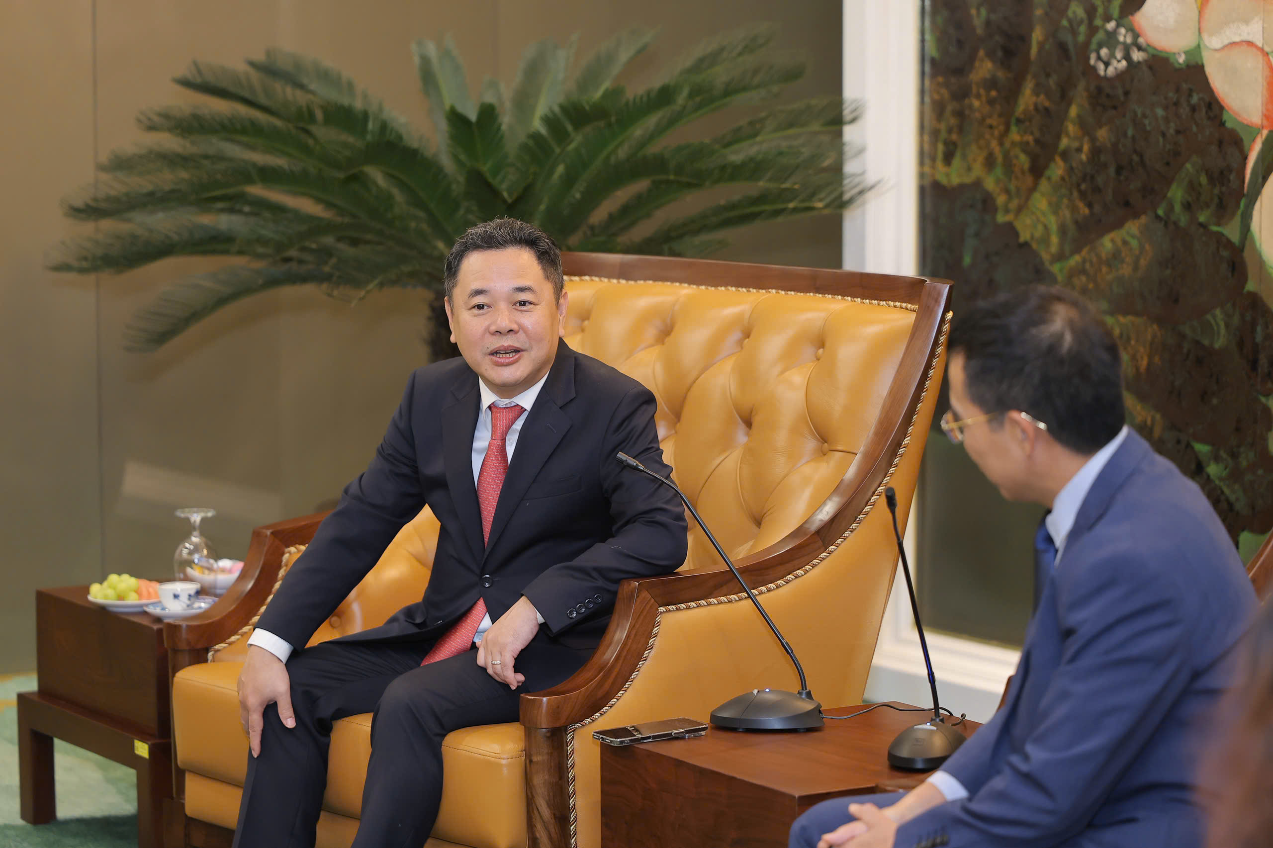 Phó Thống đốc Nguyễn Ngọc Cảnh phát biểu tại buổi thăm và làm việc tại MB nhân dịp năm mới