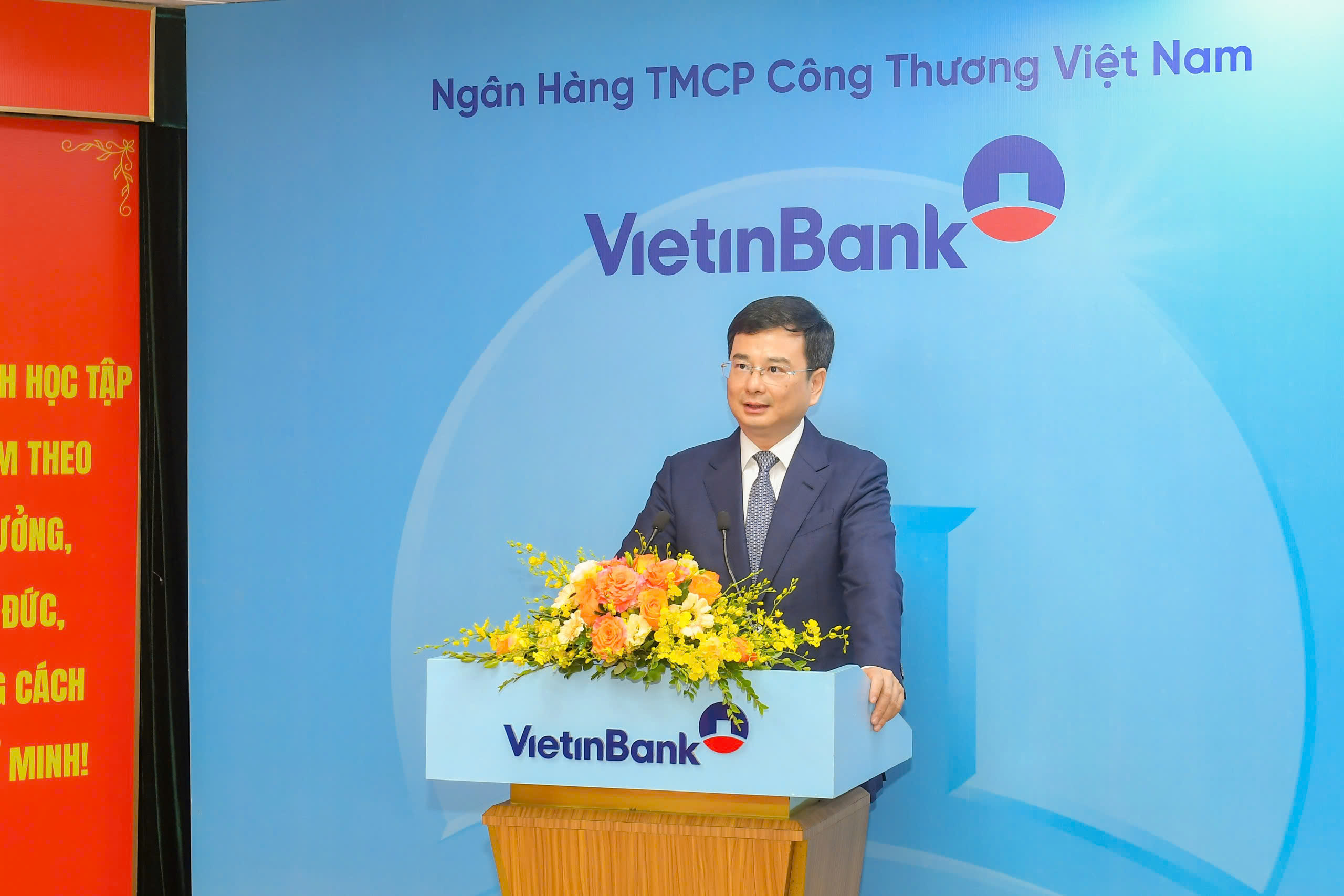 Phó Thống đốc Phạm Thanh Hà phát biểu chúc mừng năm mới toàn thể lãnh đạo, cán bộ nhân viên VietinBank