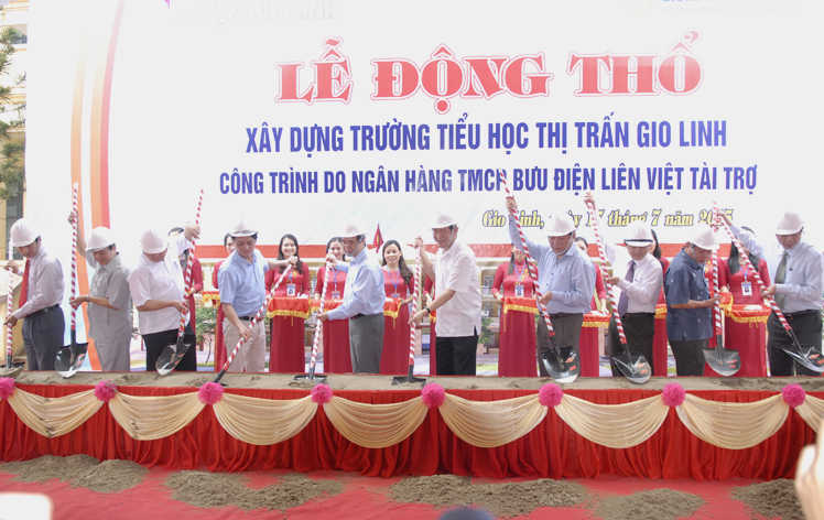 Khởi công xây dựng trường Trường tiểu