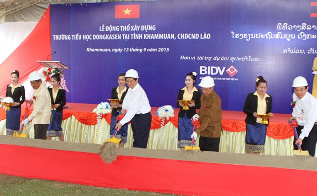 BIDV tài trợ XD trường ở Lào