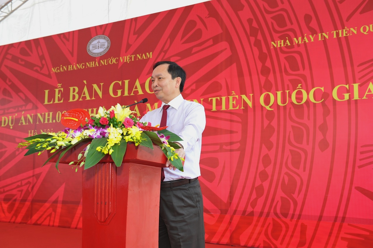 Phó Thống đốc Đào Minh Tú phát biểu tại Lễ bàn giao