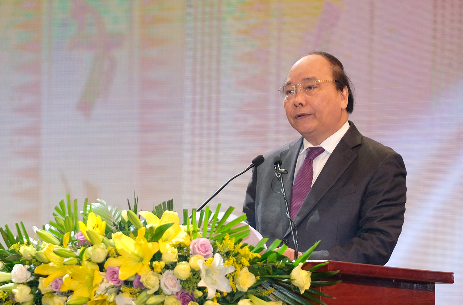 Thủ tướng Nguyễn Xuân Phúc đánh giá cao hoạt động của Agribank