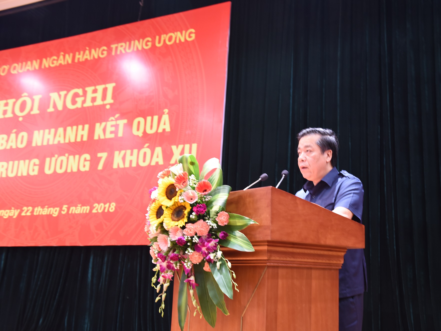 Đ/c Nguyễn Kim Anh - Bí thư Đảng uỷ Cơ quan NHTW khai mạc Hội nghị