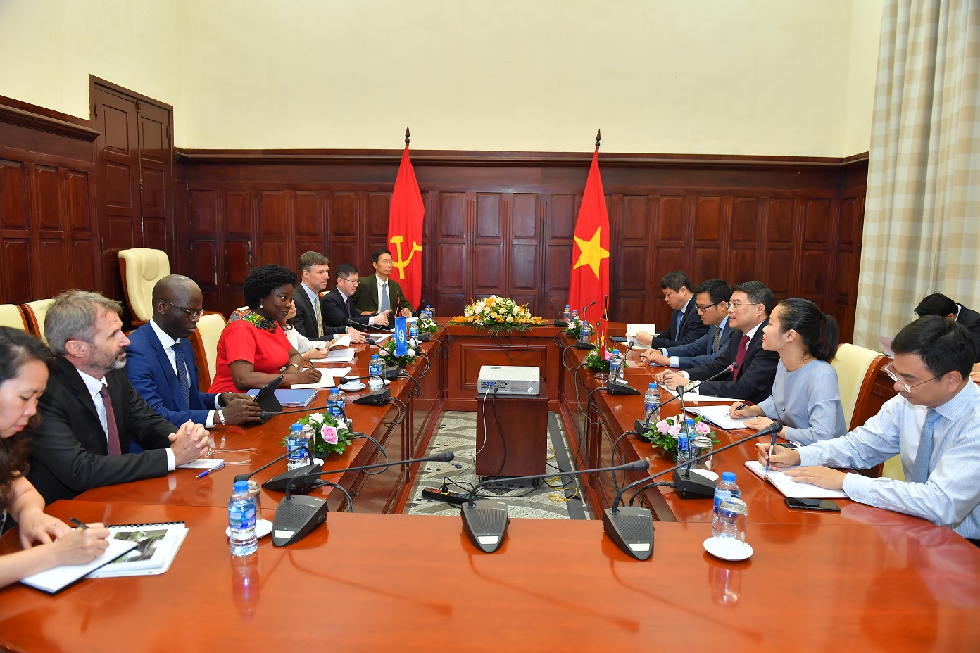 Quang cảnh buổi tiếp