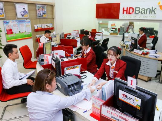 Khách hàng được hoàn tiền khi dùng thẻ HDBank mua vé Vietjet