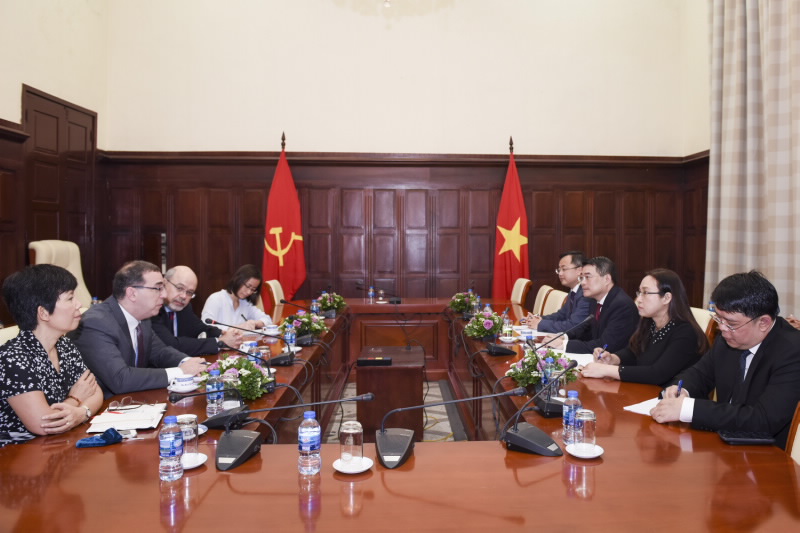 A snapshot of the meeting