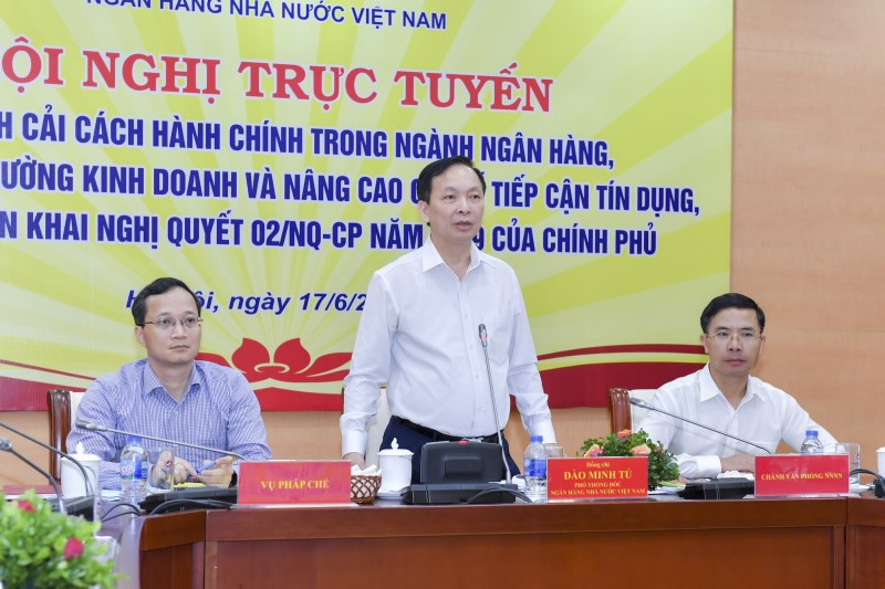 SBV Deputy Governor Dao Minh Tu delivers the opening remarks