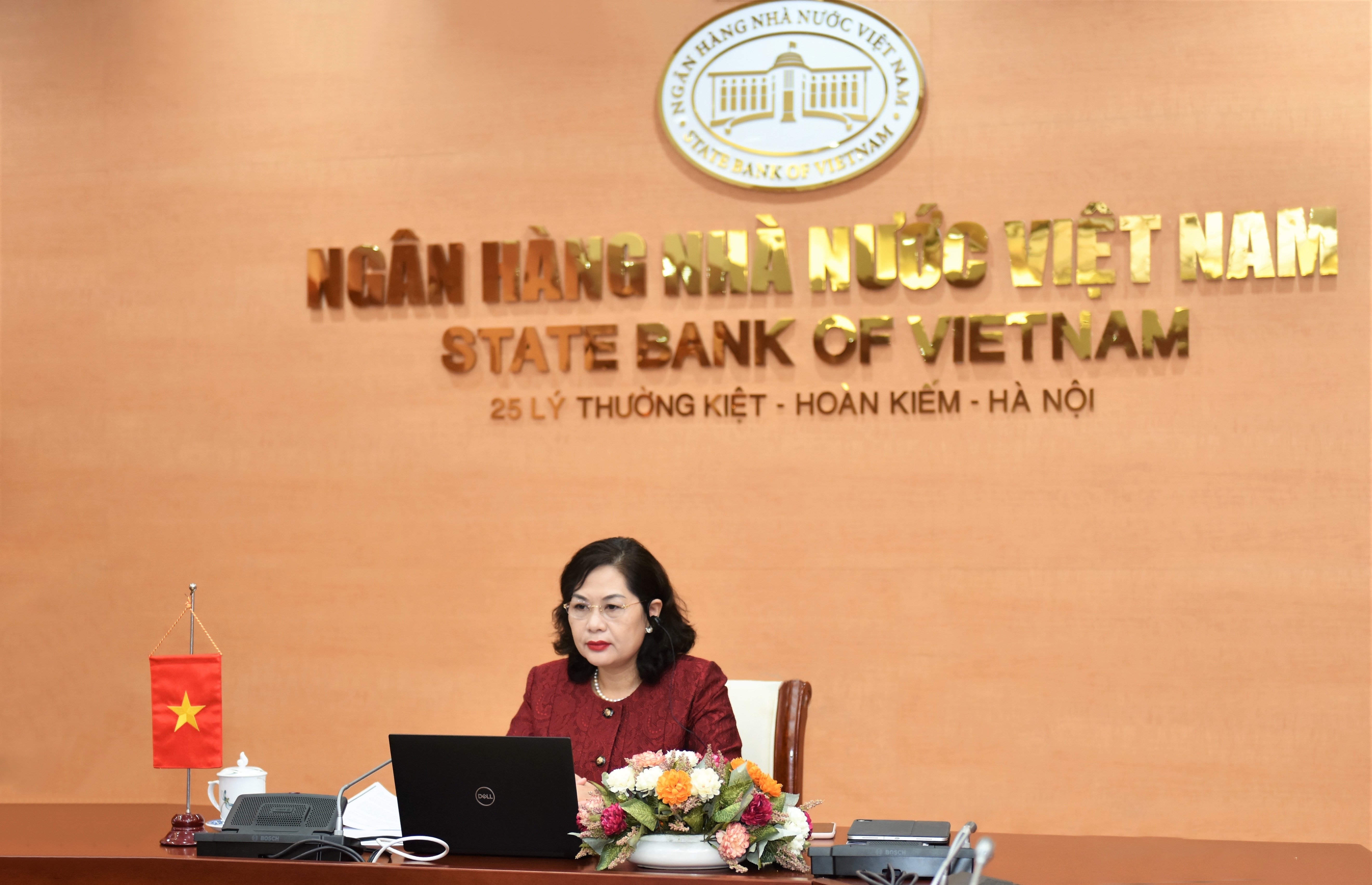 Phó Thống đốc NHNN Nguyễn Thị Hồng phát biểu tại Hội nghị