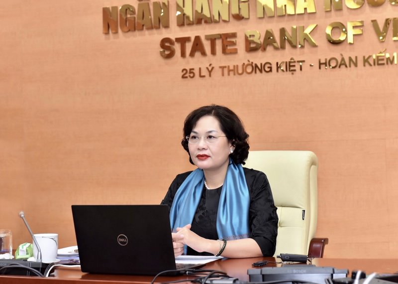 SBV Deputy Governor Nguyen Thi Hong speaks at the Meeting