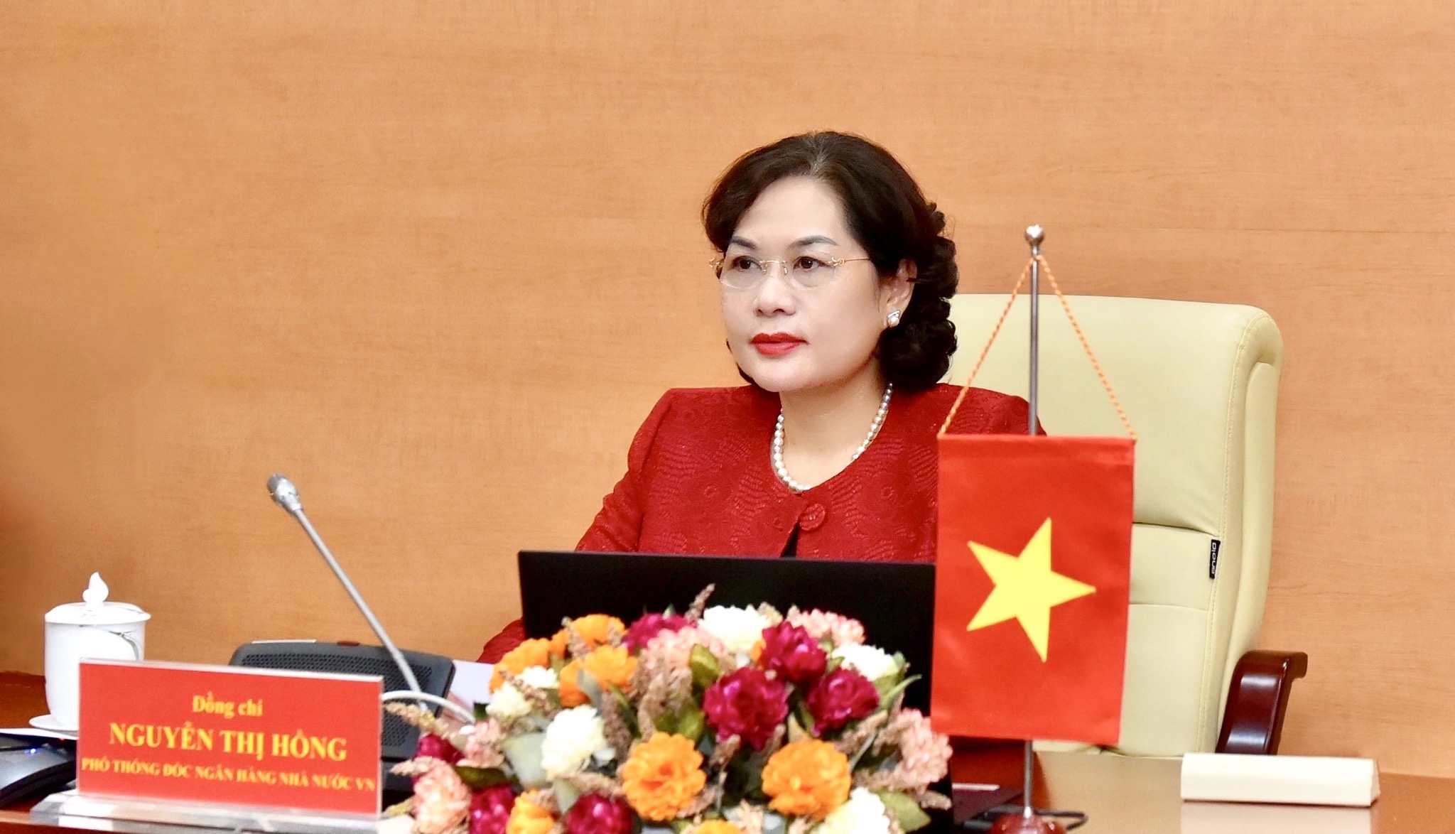 Phó Thống đốc NHNN Nguyễn Thị Hồng phát biểu tại Cuộc họp