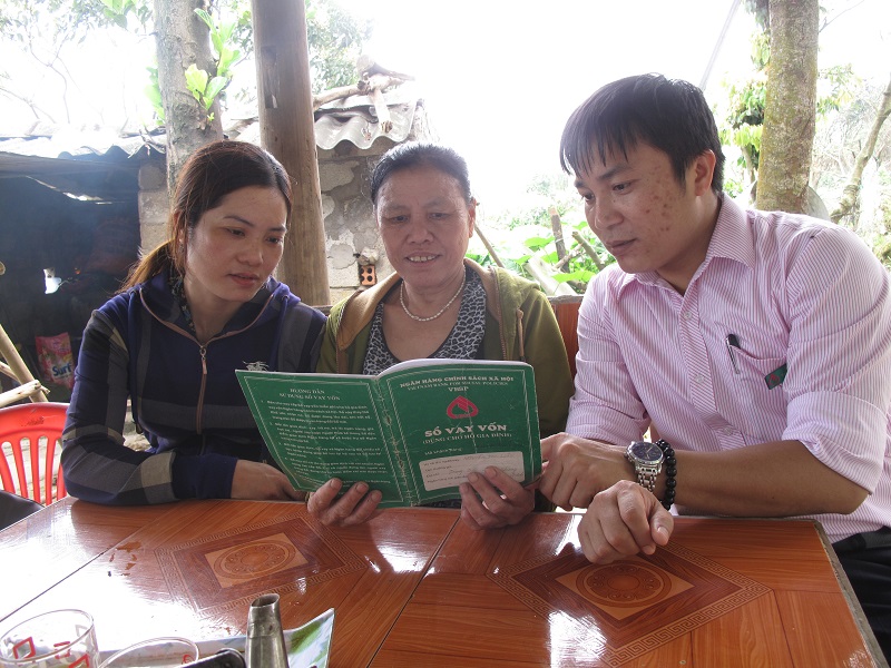 Sau 5 năm thực hiện chương trình tín dụng đối với hộ mới thoát nghèo đã có trên 1, 4 triệu lượt hộ mới thoát nghèo được vay vốn từ NHCSXH, với doanh số cho vay gần 62.000 tỷ đồng