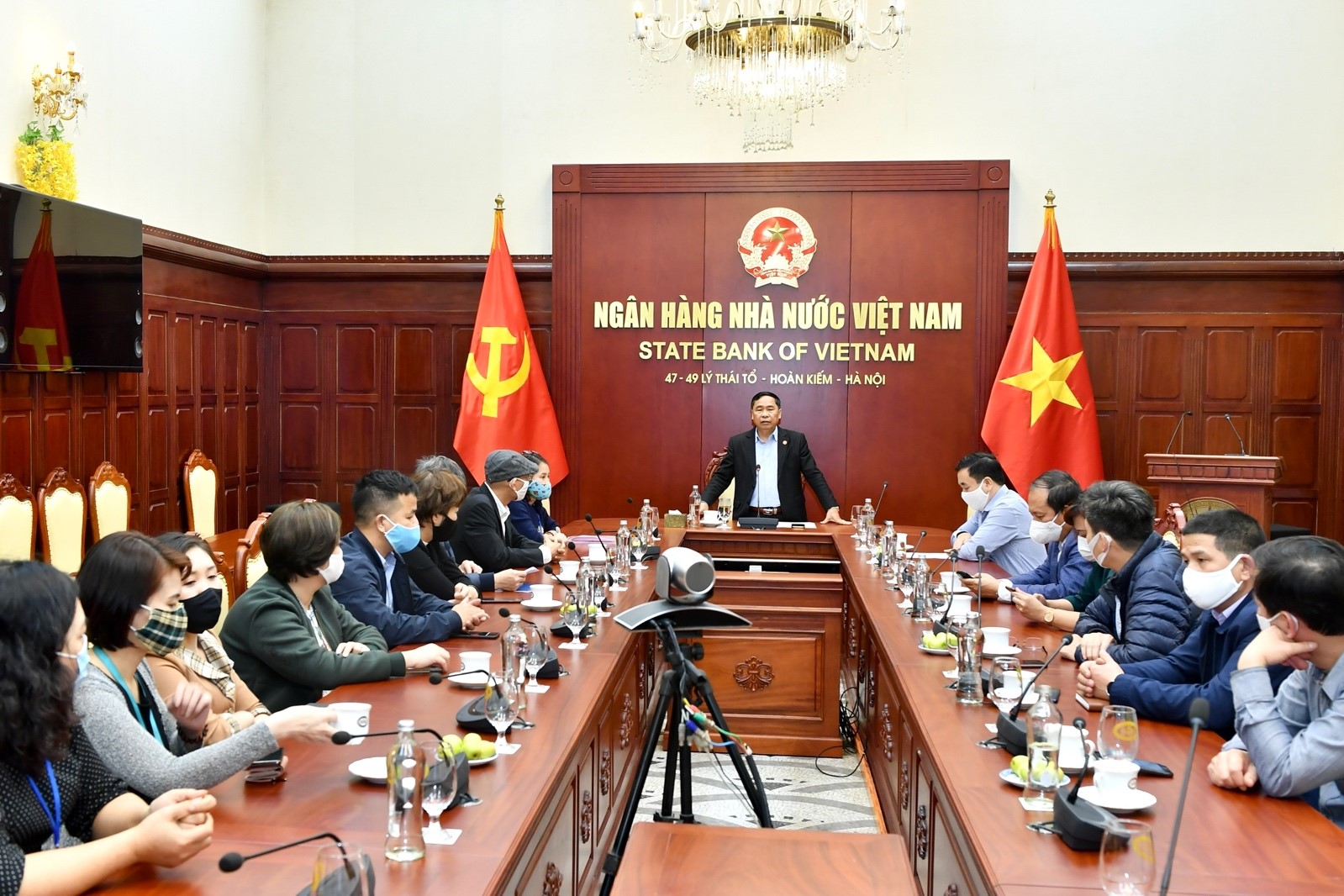 Đ/c Lê Quốc Nghị - Chủ tịch Công đoàn Cơ quan NHNN Trung ương phát biểu tại buổi gặp mặt