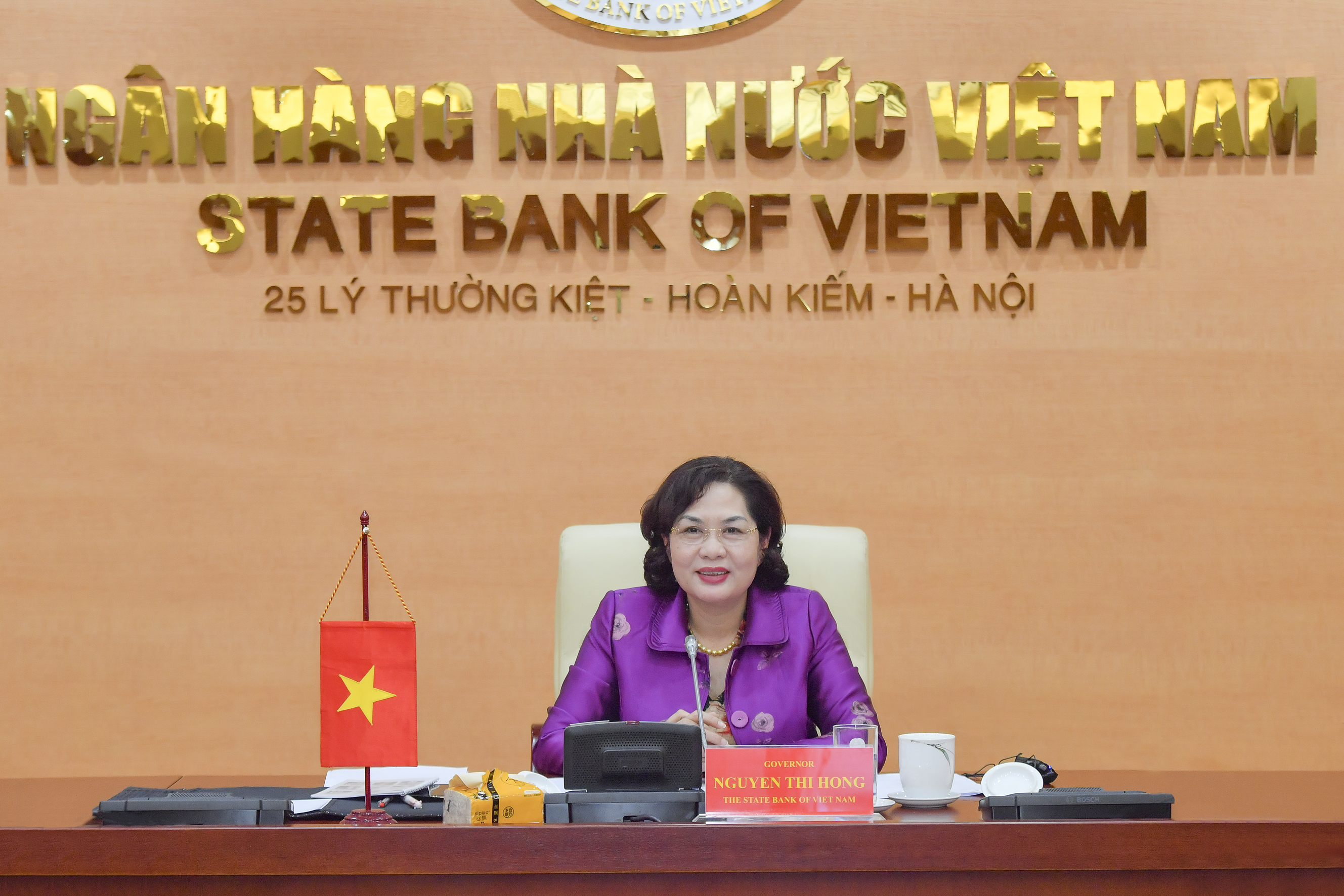 Thống đốc NHNN Việt Nam Nguyễn Thị Hồng tham dự Phiên họp Kinh tế toàn cầu BIS