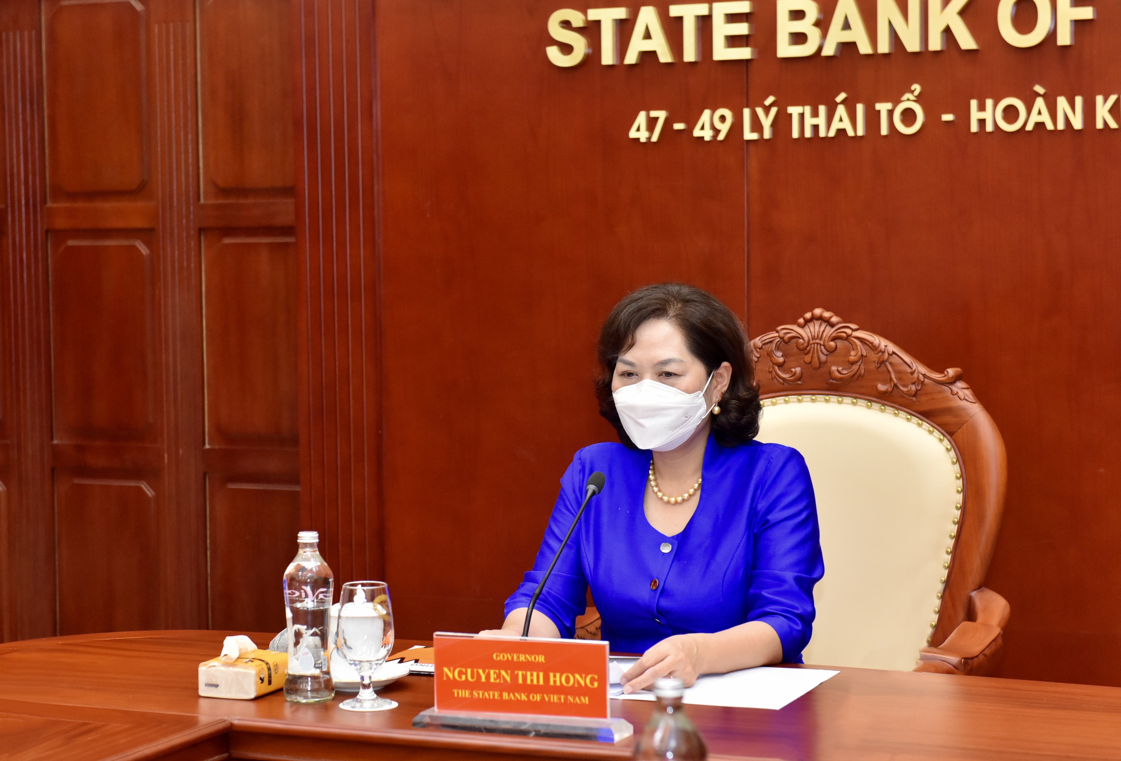 Thống đốc NHNN Nguyễn Thị Hồng tại buổi làm việc