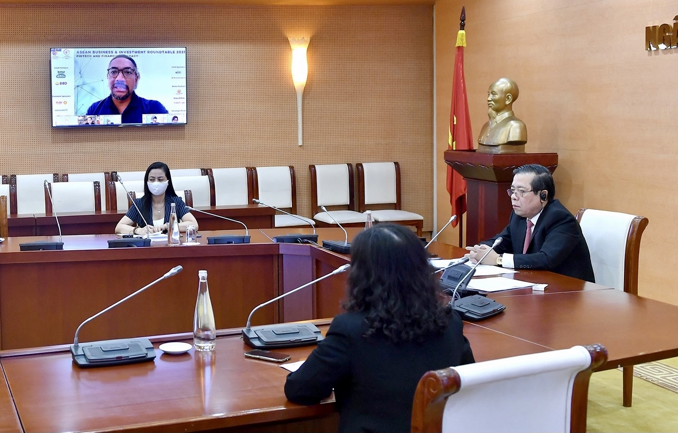 Phó Thống đốc NHNN Nguyễn Kim Anh tham gia Diễn đàn Đầu tư và Kinh doanh ASEAN 2021
