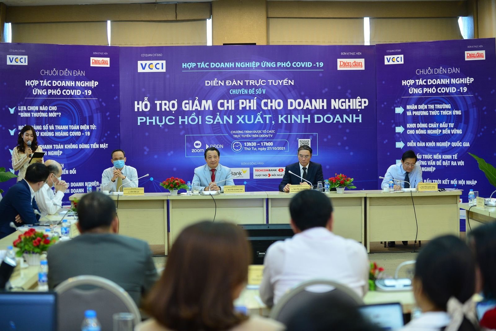 Toàn cảnh Diễn đàn