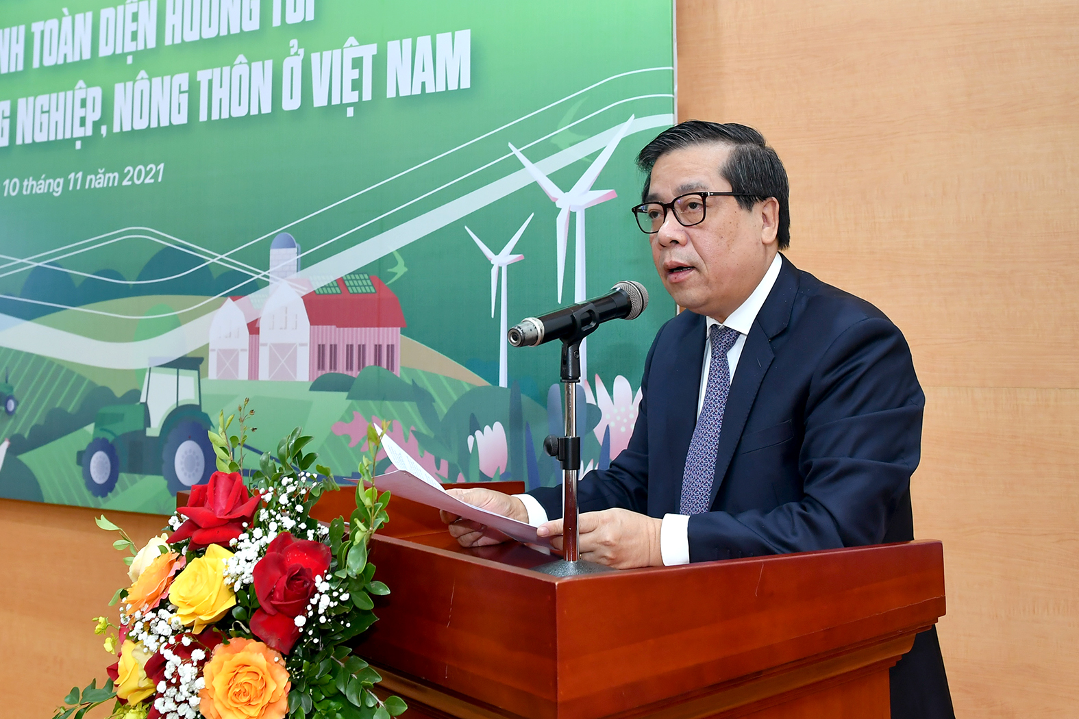 Phó Thống đốc NHNN Nguyễn Kim Anh phát biểu tại hội thảo.
