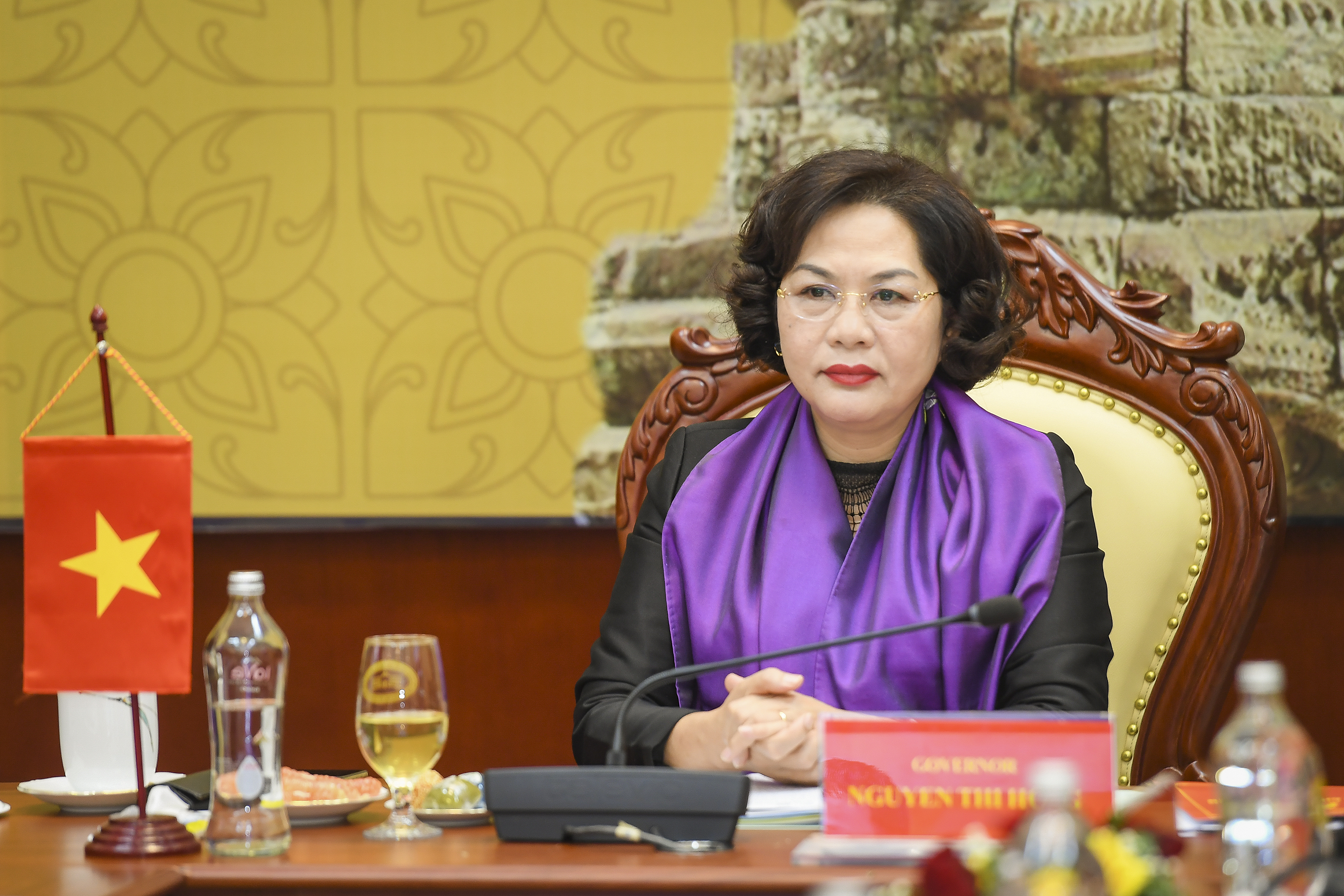 Thống đốc NHNN Nguyễn Thị Hồng phát biểu tại hội nghị.
