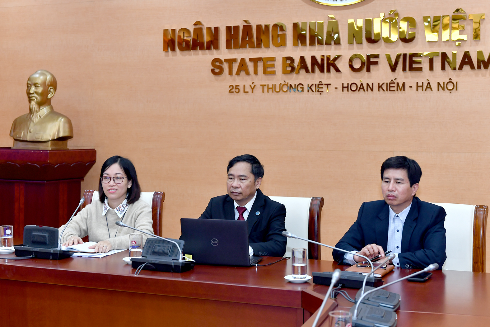 Đoàn đại biểu NHNN tham dự hội nghị.
