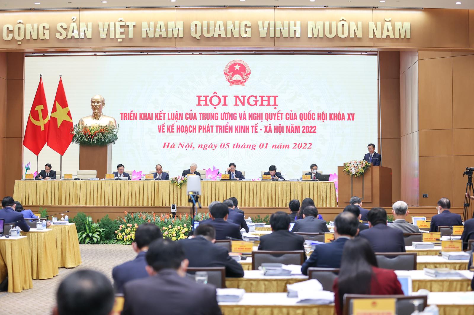 Chính phủ xác định chủ đề điều hành của năm 2022 là: "Đoàn kết kỷ cương, chủ động thích ứng, an an toàn hiệu quả, phục hồi phát triển. Ảnh: VGP/Nhật Bắc