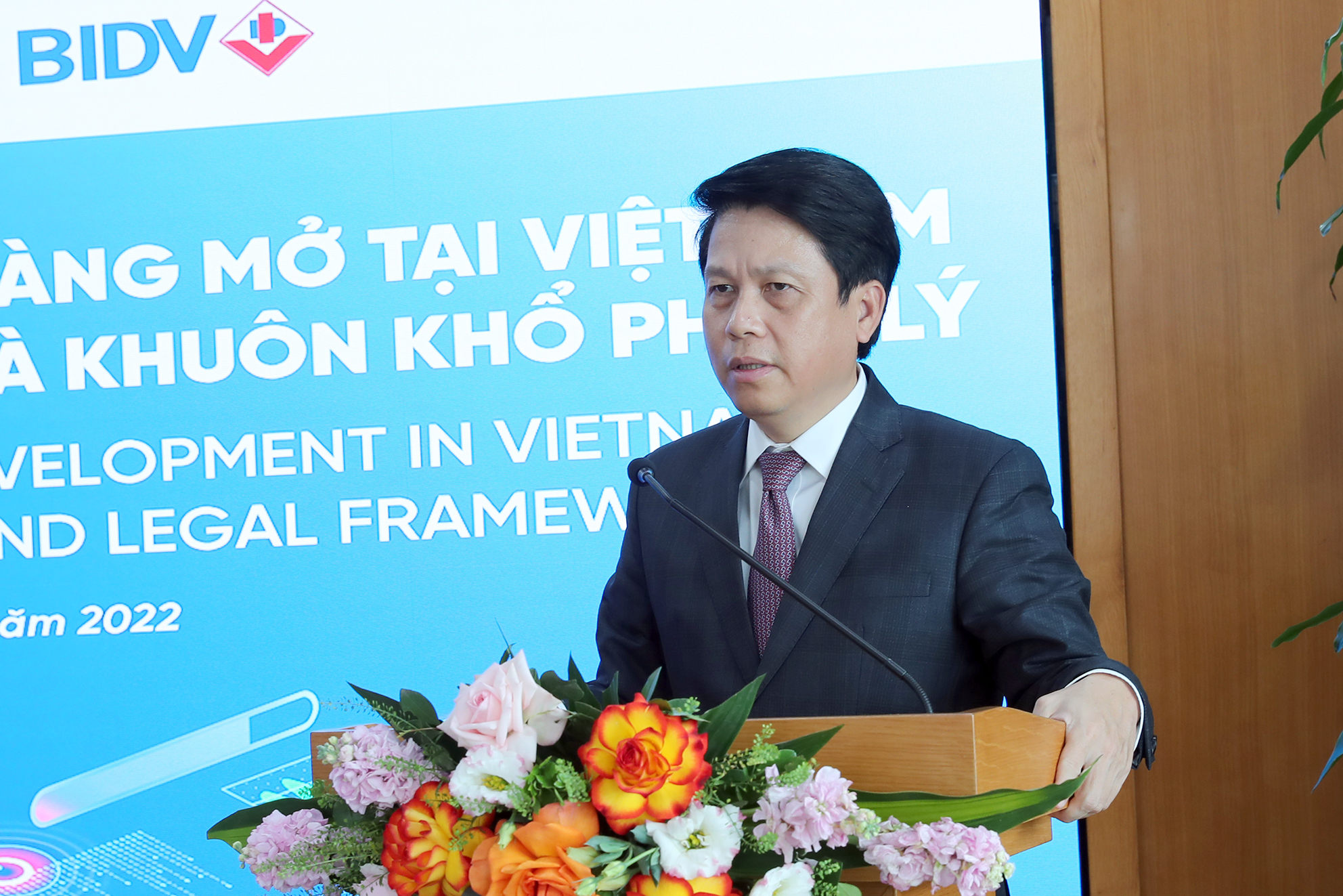 Phó Thống đốc NHNN Phạm Tiến Dũng phát biểu tại hội thảo.