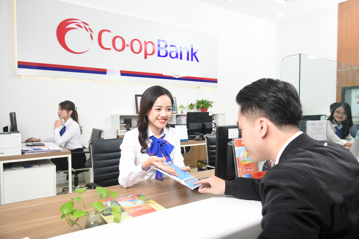 Gần 30 năm hình thành và phát triển, Co-opBank luôn hỗ trợ tích cực và chủ động triển khai thực hiện các chức trách nhiệm vụ đối với hoạt động hệ thống QTDND