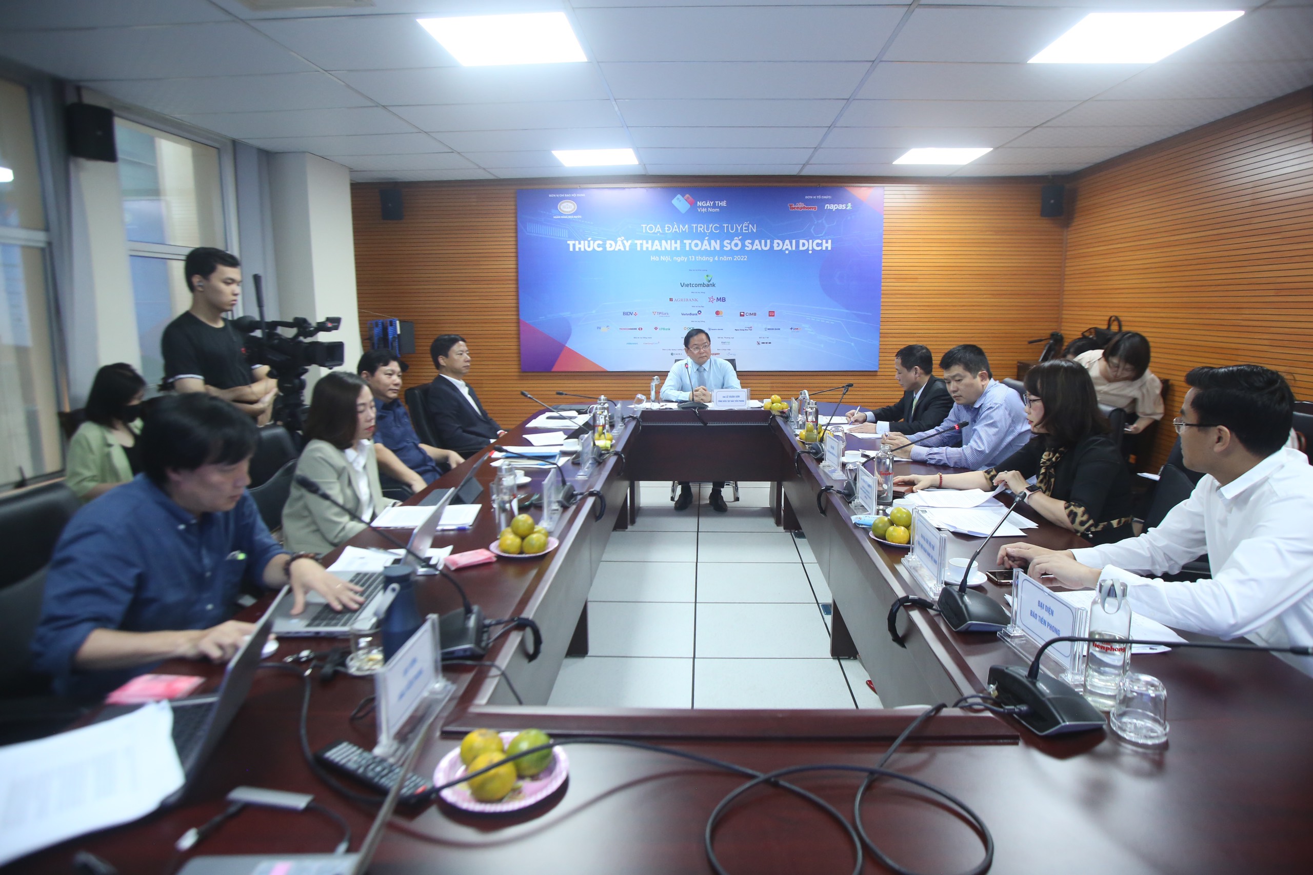 Quang cảnh  buổi tọa đàm
