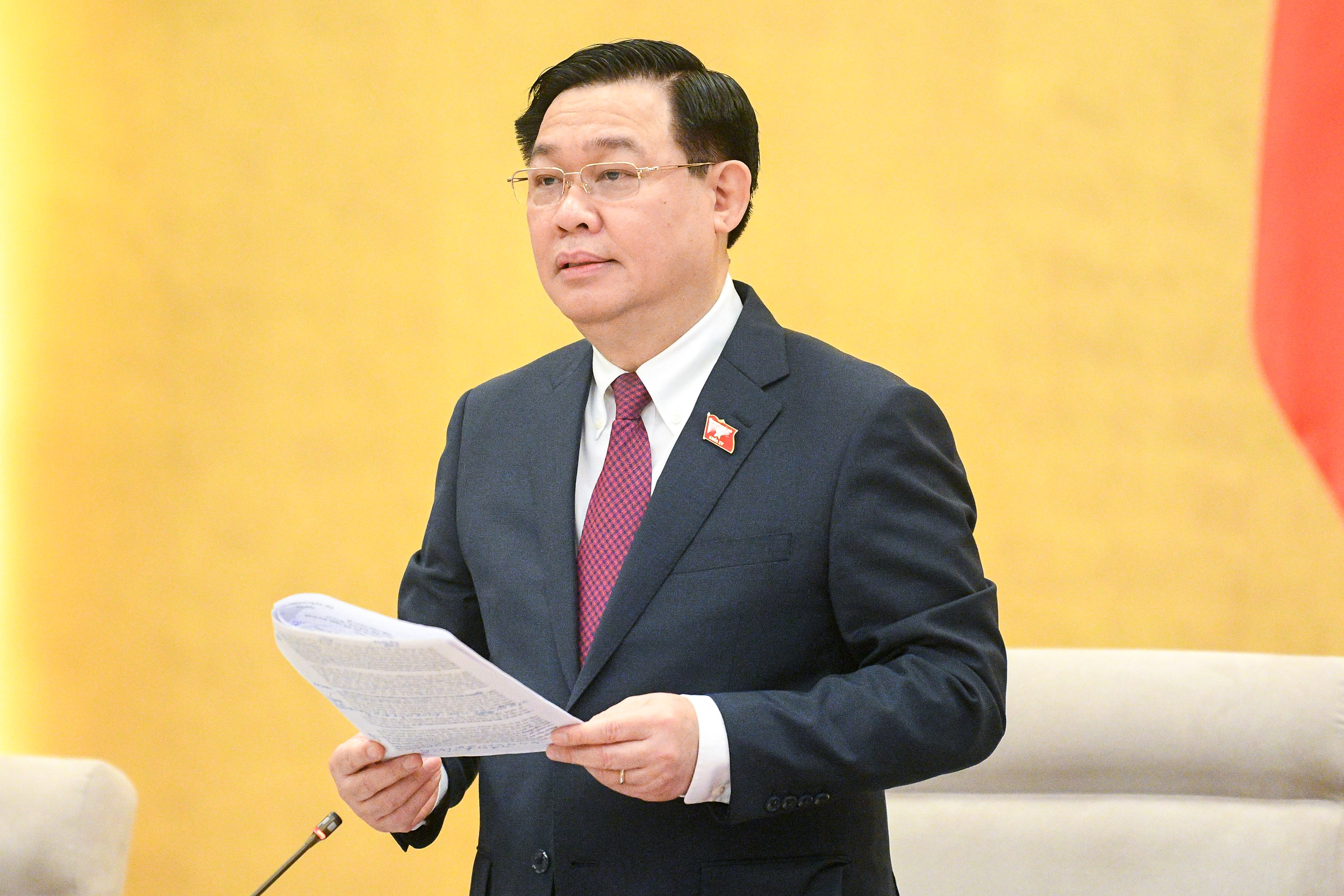 Chủ tịch Quốc hội Vương Đình Huệ phát biểu tại phiên họp