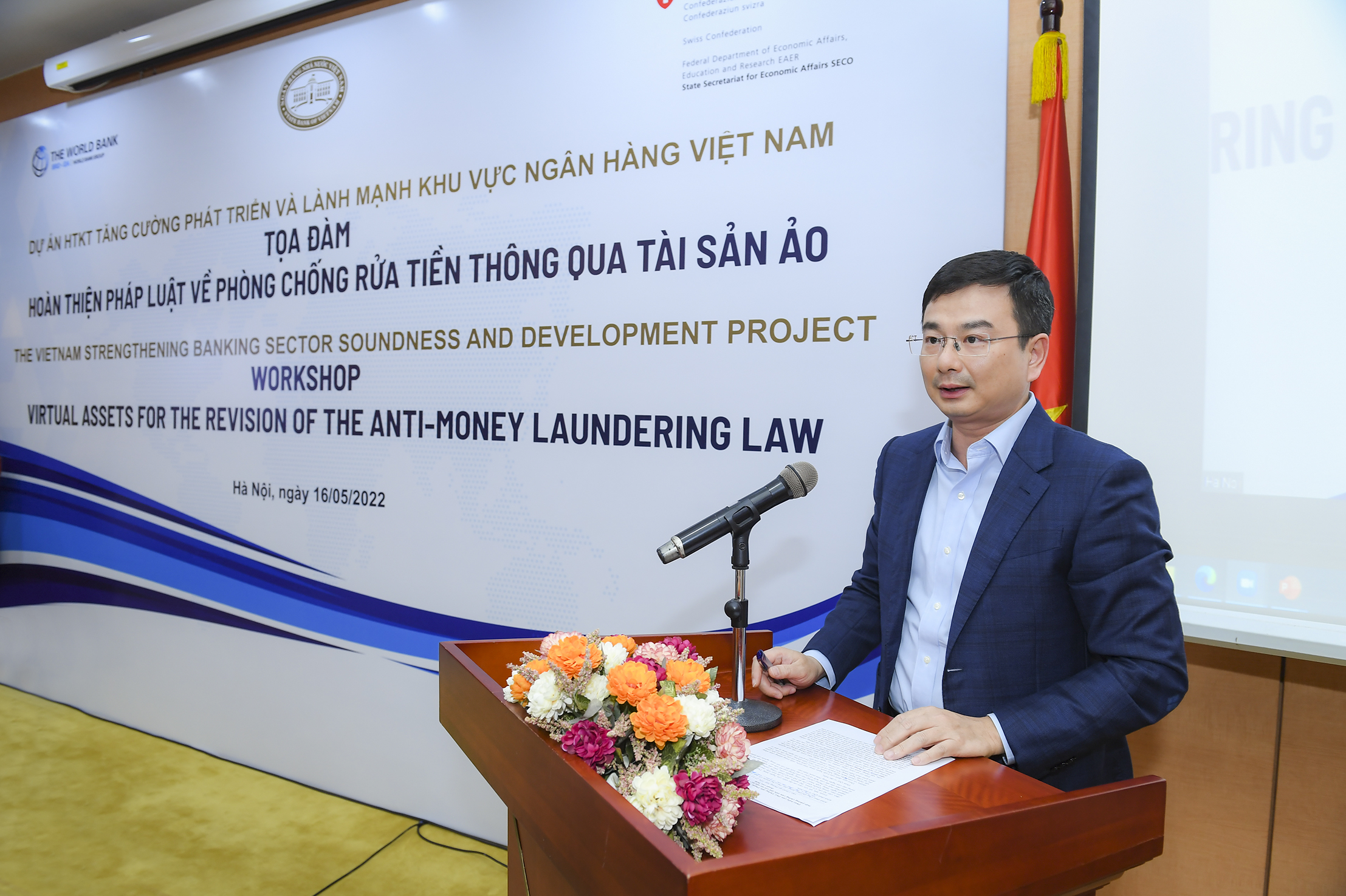 Phó Thống đốc NHNN Phạm Thanh Hà phát biểu tại toạ đàm.