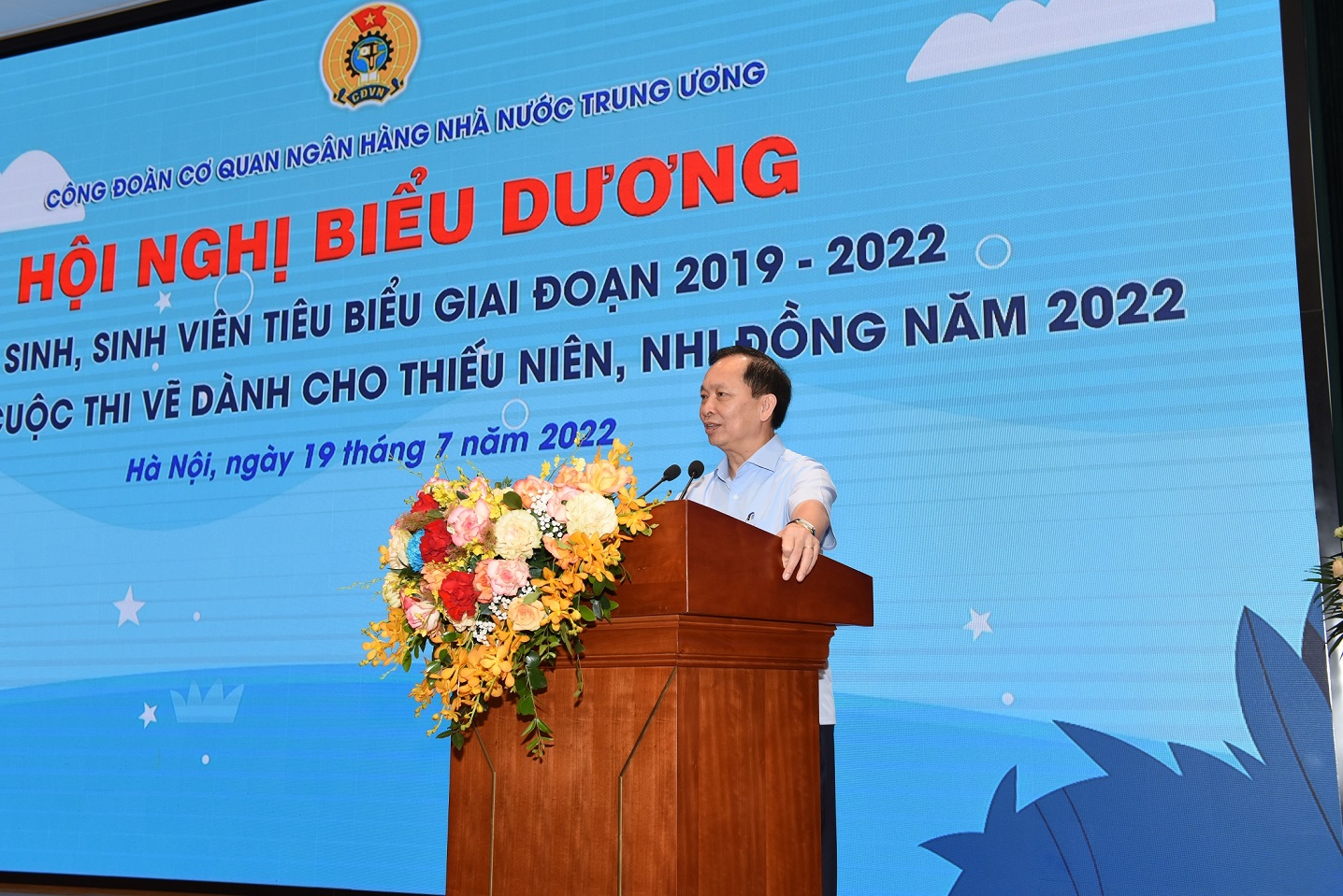 Phó Thống đốc thường trực Đào Minh Tú phát biểu tại buổi Lễ