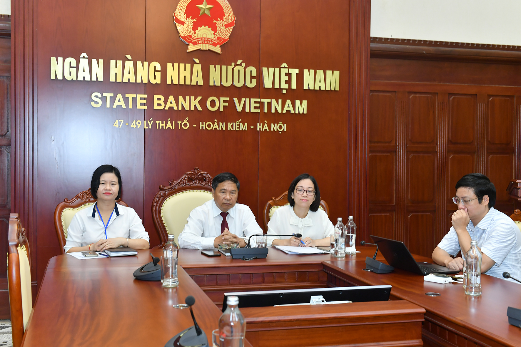 Đoàn đại biểu NHNN tham dự hội nghị.