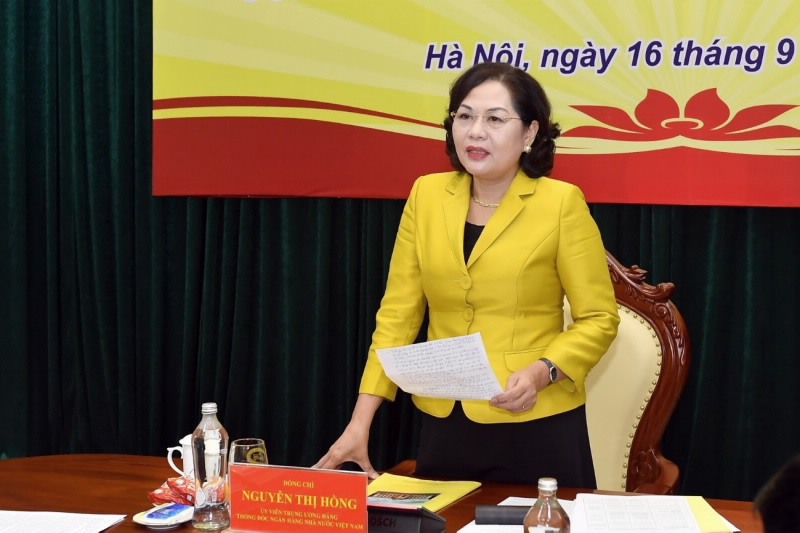 Governor Nguyen Thi Hong chairs the Meeting