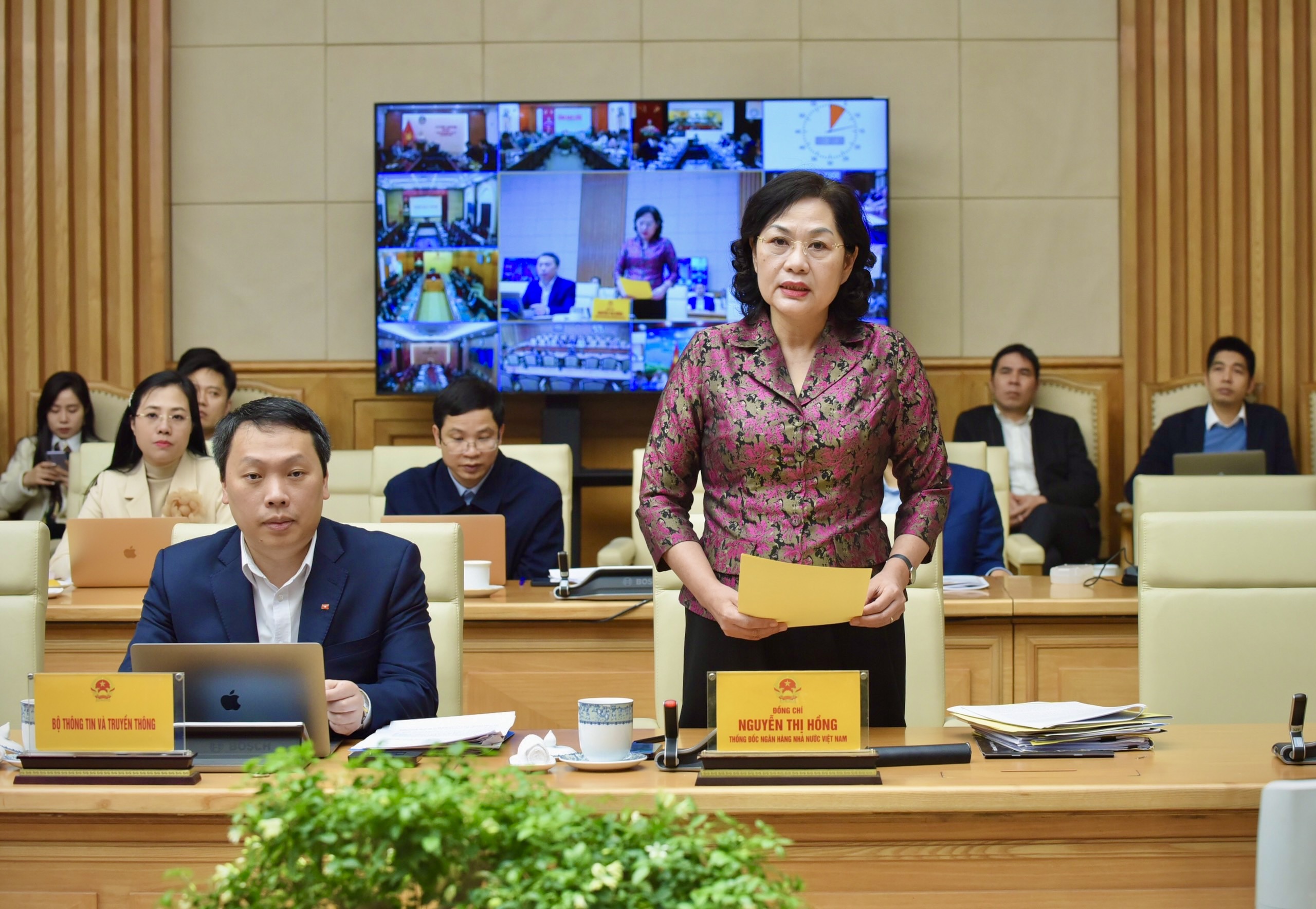 Thống đốc Nguyễn Thị Hồng phát biểu tại Hội nghị (Ảnh: Trần Hải)