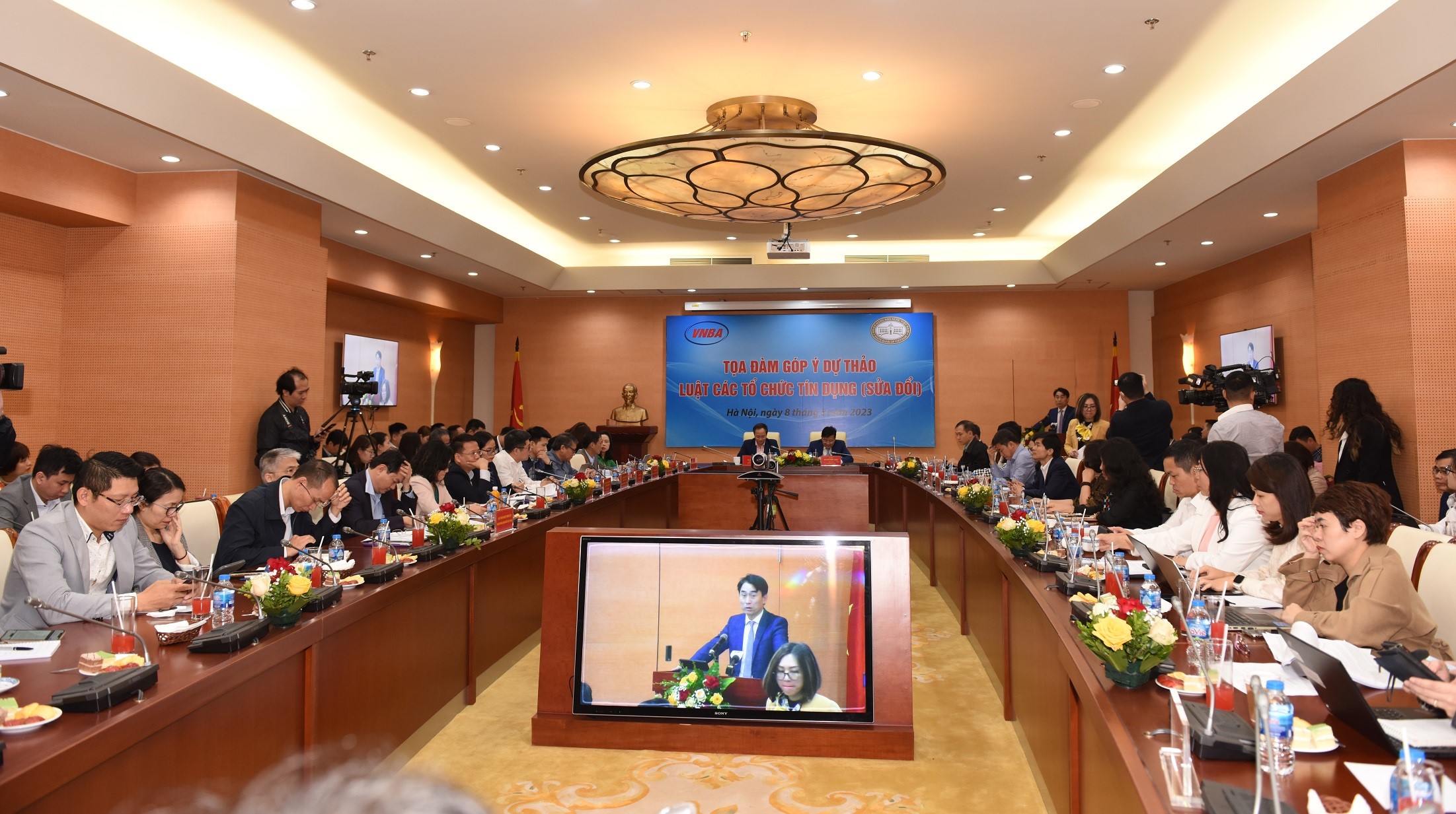 Toàn cảnh tọa đảm