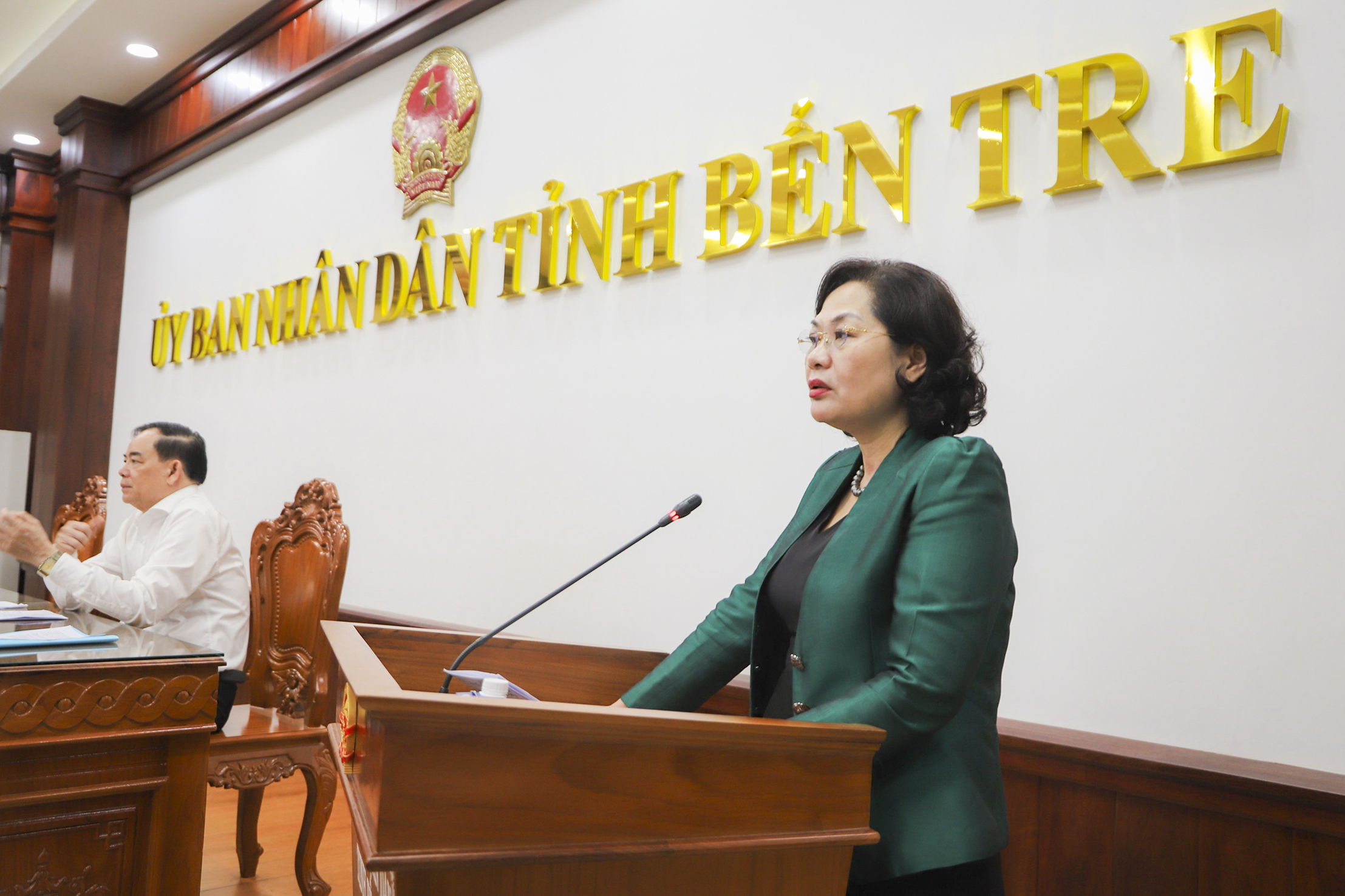 Thống đốc Nguyễn Thị Hồng phát biểu tại buổi làm việc với tỉnh Bến Tre