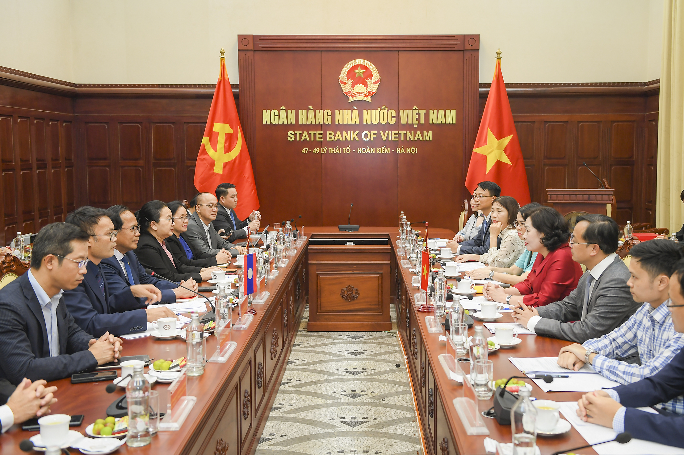 Quang cảnh buổi  làm việc
