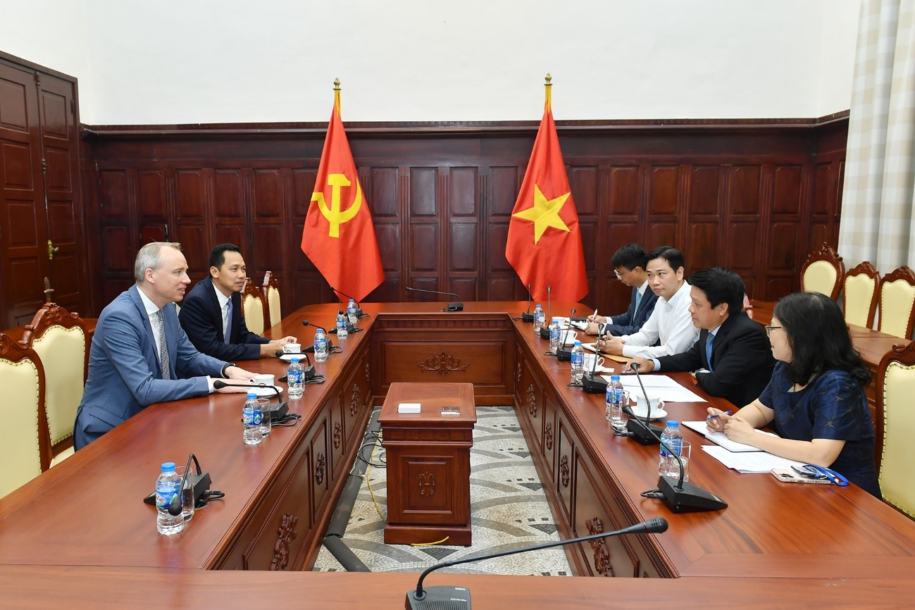 Quang cảnh buổi tiếp