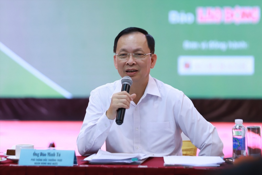 Phó Thống đốc Thường trực Đào Minh Tú phát biểu tại Hội thảo