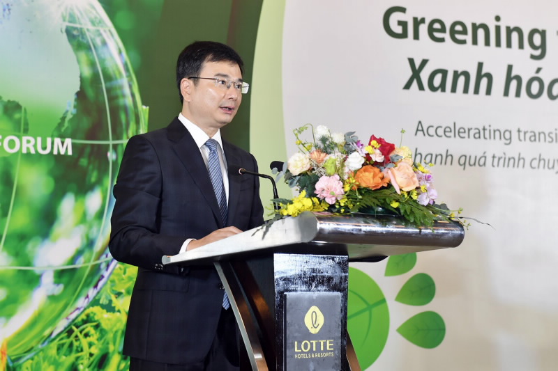 SBV Deputy Governor Pham Thanh Ha speaks at the Seminar