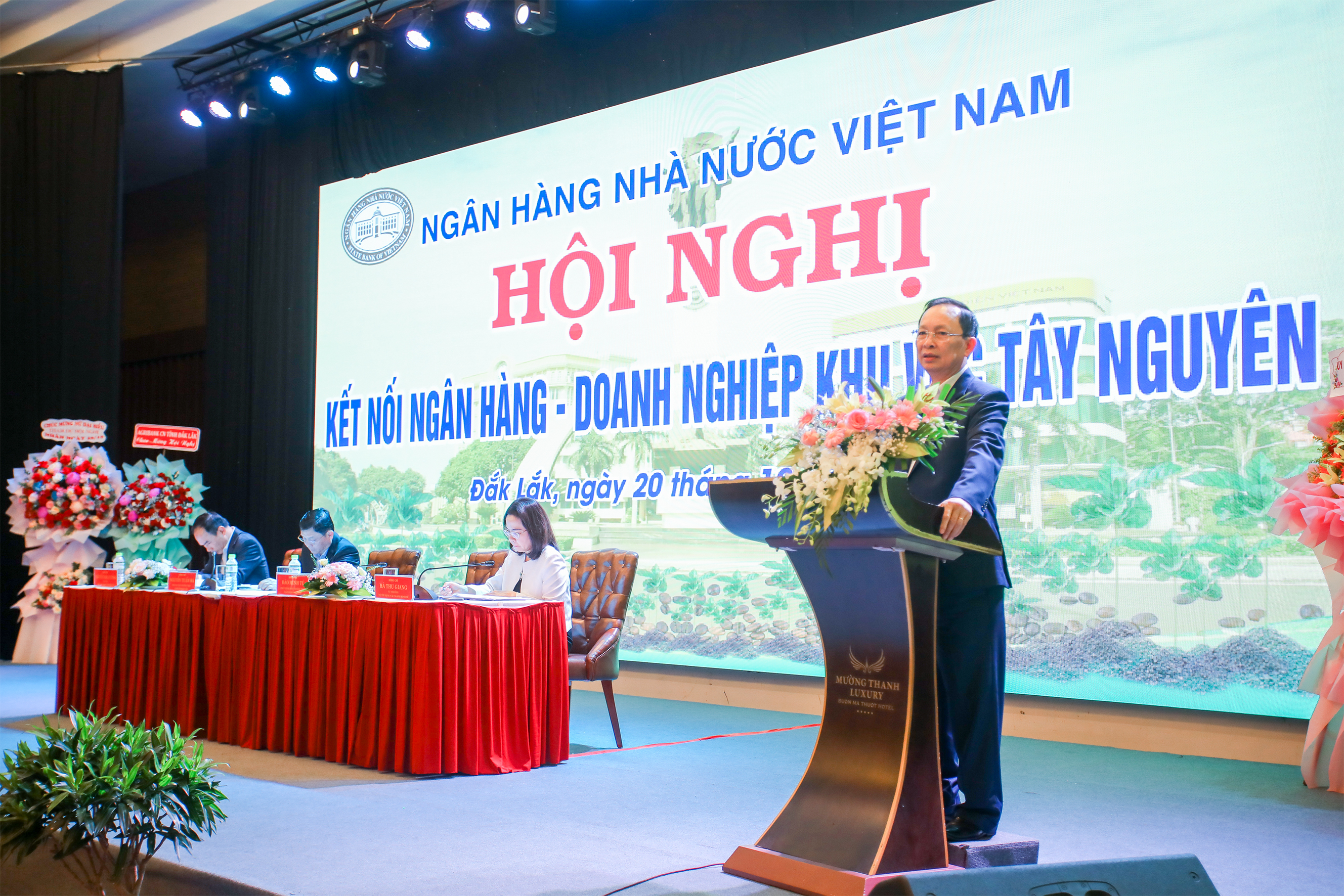 Phó Thống đốc Thường trực NHNN Đào Minh Tú phát biểu chỉ đạo tại Hội nghị