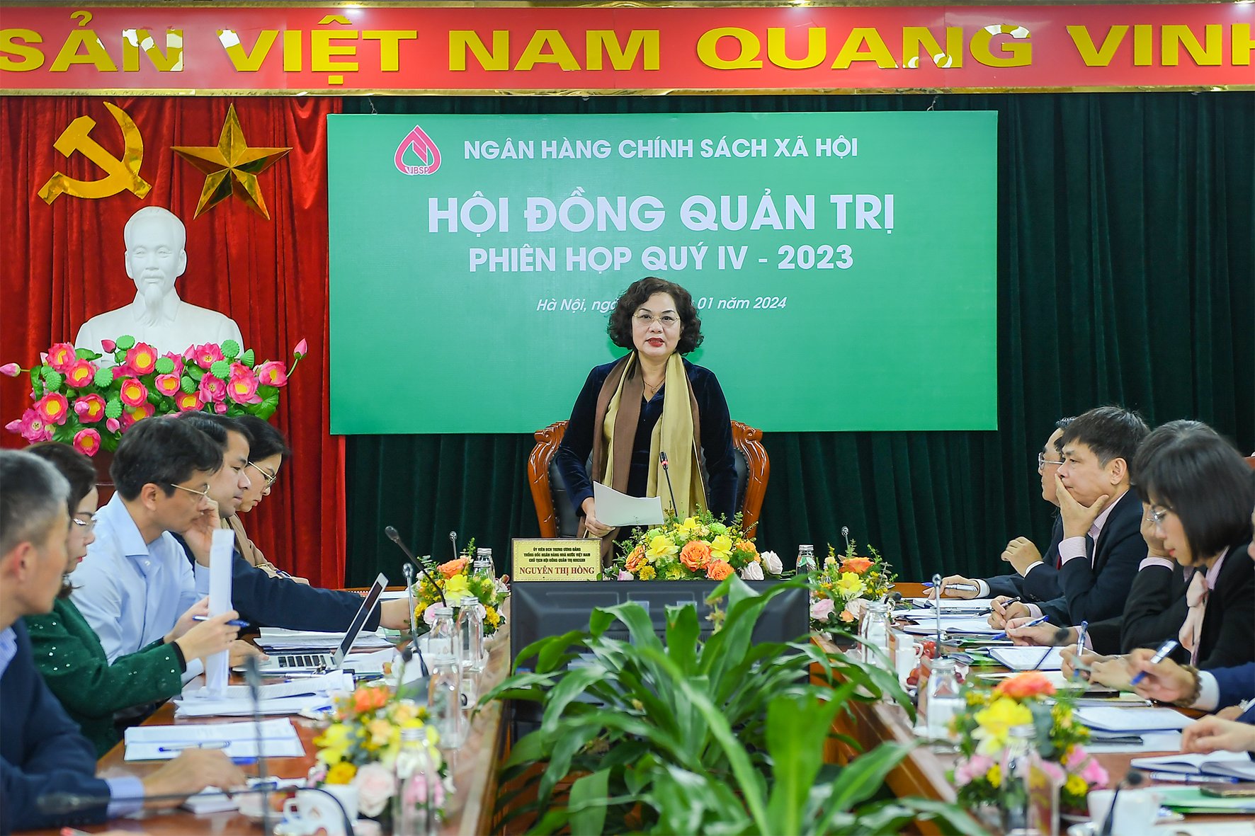 Thống đốc NHNN Nguyễn Thị Hồng - Chủ tịch HĐQT NHCSXH chủ trì phiên họp
