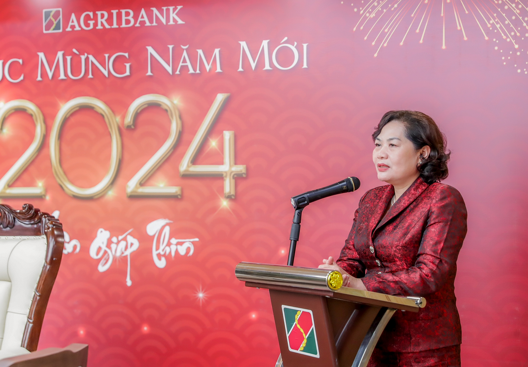 Thống đốc Nguyễn Thị Hồng ghi nhận, biểu dương, đánh giá cao những nỗ lực và kết quả Agribank đạt được trong năm 2023